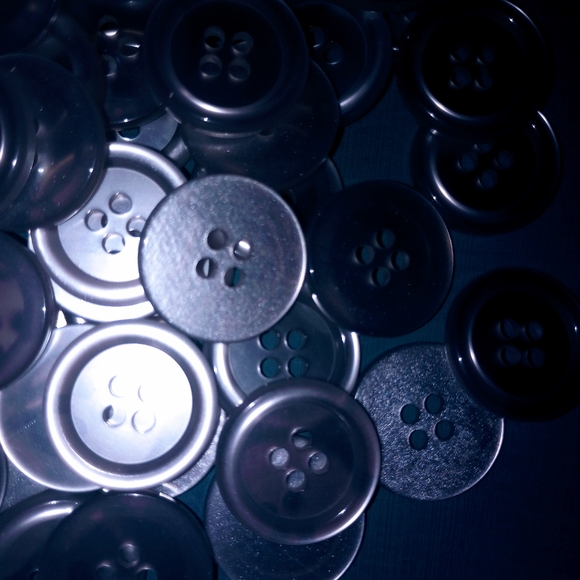 Designer Buttons - Picture 14 of 15